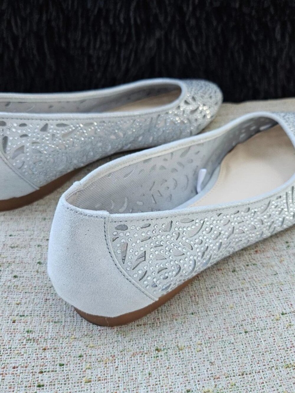 Alex Marie Women Sandal Altana Metallic Laser-Cut Rhinestone Flats Shoe Size 7.5 - Picture 3 of 10